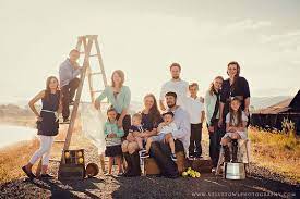 Family Of 13 Washington Lifestyle Family Photographer Big Family Photos Large Family Pictures Large Family Photography
