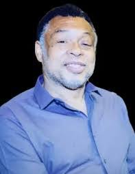 Travis Leon's Instagram, Twitter & Facebook