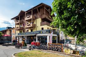 Apartment is located in 530 m from the centre. Bike Verleih Sportshop In Serfaus Bacher Sport