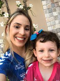 Maybe you would like to learn more about one of these? Camila Brait Reforca Relacao Com Filha Alice Na Quarentena Mais Tempo Para Curtir Volei Ge
