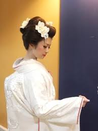 新日本髪 生花 結婚式 和装 髪型 白無垢 髪型 花嫁 ヘアスタイル