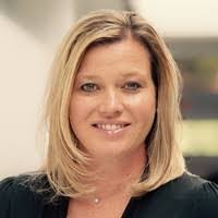 Kelly Scribner's Instagram, Twitter & Facebook