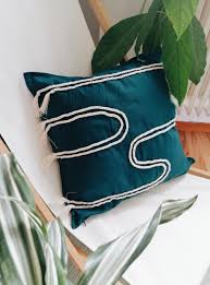 Mein Neues Diybohokissen Aus Ikea Und Makrameeschnu In 2020 Makramee Schnur Kissen Boho Stil