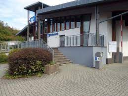 Hier finden sie infos zu geldanlage, finanzierungen, girokonto, immobilien, kreditkarten, wertpapiere, riester und vieles mehr. Volksbank Rhein Lahn Limburg Eg Geschaftsstelle Nastatten Nastatten Poststrasse 3 Offnungszeiten Angebote
