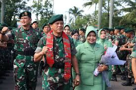 Mutasi tni itu berdasarkan surat keputusan panglima tni nomor kep/435/v/2021tanggal25 mei2021 tentang pemberhentian dari dan pengangkatan dalam jabatan di lingkungan tentara nasional indonesia seperti dalam keterangan tertulis, selasa (25/5/2021). Kunjungan Pangkostrad Di Brigif Para Raider 18 Kostrad Divisi Infanteri 2 Kostrad