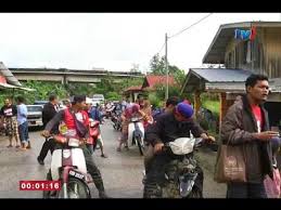 Viral lelaki panjat kren di ipoh kalau sebelum ni berlaku di mercu tanda ipoh. Panjat Papan Tanda Temerloh 2 Remaja Undang Bahaya 27 Jan 2017 Youtube