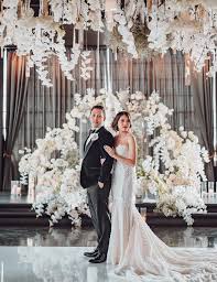 A Lavish White, Gold & Black Wedding by Plants N' Petals