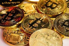 Bitcoin market doesn't close, crypto exchanges like binance/primexbt/kraken are open 24/7/365 with the market itself. Bitcoin Market Cap Exceeds Visa And Mastercard Combined