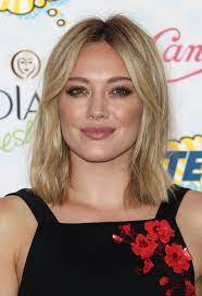 17 Hillary Duff Hairstyles Long Layers That Score Maximum Style Point Hillary Duff Hair Celebrity Bobs Hairstyles Celebrity Bobs