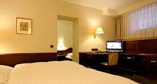 Bitte beachtet unsere momentan geltenden hinweise zum aufenthalt im weltempfänger hostel. 3 Bettzimmer Economy Hotel Imperial