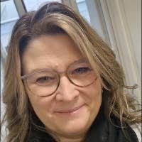 8 "Nadine Bernhard" profiles