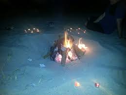 Generalmente, los rituales noche de san juan se hacen en la playa para aprovechar el poder y la energía que generan el mar y las mareas. Los 3 Rituales Mas Importantes Para La Noche De San Juan