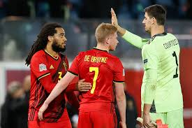 De bruyne soll zunächst entsetzt gewesen sein, als er von der affäre seiner freundin erfuhr. Rote Teufel Weiter Nummer Eins In Fifa Rangliste