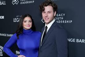 ‘Modern Family’ Siblings Ariel Winter and Nolan Gould Are Now Roommates: ‘It’s Like Our Own Little Reboot’