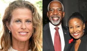 B. Smith's husband says he's no longer with girlfriend: 'She took off'