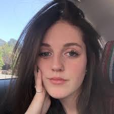 Kimberly Perkinson's Instagram, Twitter & Facebook