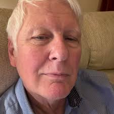 I was born in (front room at 21 Hawthorne Ave) and grew up in Queens Park  moved to 92 Old Ford End Rd right in front of Allen Park. Went to Queens