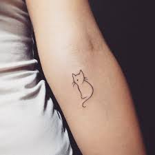 The small cat tattoos is a respected individual among the most stunning structures among tattoo behind the ear small cat tattoos. Pin By Geesje De Wit On Bodmods Tattoos Tiny Tattoos For Women Tattoos Cute Tiny Tattoos