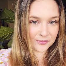 Theresa Ebert's Instagram, Twitter & Facebook