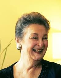 Lorraine Hoyt's Instagram, Twitter & Facebook