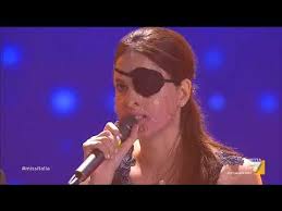 Se presentó como cantante a varios concursos de talentos de la televisión italiana y en 2007 probó suerte en el mundo de la moda a través de miss italia, en que fue finalista. Gessica Notaro Ospite Alla Finale Di Miss Italia 2017 L Amore Vero Esiste Youtube