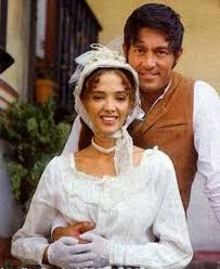 Fernando Colunga En Compania De Adela Noriega Caracterizados Ambos Como Manuel Y Matilde En Amor Real Actrices Fernando Colunga Telenovela Amor Real