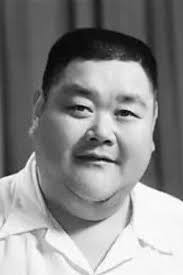 Weiyi Wang : biographie, filmographie, photos & vidéos