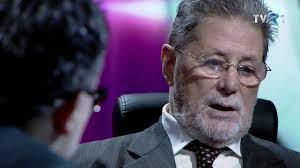 Cornel dinu, unul dintre oamenii marcanți din fotbalul românesc, este invitatul kanal d la emisiunea 40 de întrebări cu denise rifai. Replay Editie Speciala Cornel Dinu Partea 1 Youtube