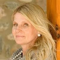 Cynthia Goble's Instagram, Twitter & Facebook