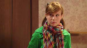 Nina, die neue auf dem internat, fühlt sich an ihrem ersten tag im haus anubis noch nicht so richtig wohl. Folge 1 Vom 1 05 2021 Das Haus Anubis Staffel 1 Tvnow