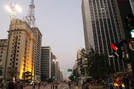 It offers a restaurant with buffet and a la carte options, gym and rooftop pool. Paulista Avenue On Sundays Free Of Cars Free For People Picture Of Sp Free Walking Tour Sao Paulo Tripadvisor