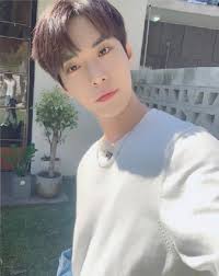 Nct 127's doyoung, jaehyun & jungwoo for gq korea 2020 april issue. ë§ On Twitter Doyoung S Selca Caption For The Selfie Book Annyeong Czennies Do You Want To See Our Travel Journal Log