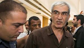 البالغ على سلامة السجناء ونخشى على حياة بعضهم، مثل أحمد سعدات الذي يقال إنه مريض جدا. Ø§Ù„Ø§Ø­ØªÙ„Ø§Ù„ ÙŠØ¹Ø²Ù„ Ø§Ù„Ø£Ø³ÙŠØ± Ø£Ø­Ù…Ø¯ Ø³Ø¹Ø¯Ø§Øª ÙÙŠ Ø²Ù†Ø²Ø§Ù†Ø© Ø§Ù†ÙØ±Ø§Ø¯ÙŠØ© ÙÙŠ Ø³Ø¬Ù† Ø±Ø§Ù…ÙˆÙ† Ù‚Ù†Ø§Ø© Ø§Ù„ØºØ¯