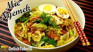 Lihat juga resep ampas jus wortel goreng nyemek bukan nasi mi goreng enak lainnya. Resep Mie Nyemek Cara Membuat Mie Nyemek Lezat Youtube