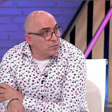 El mensaje de Manuel, padre de una víctima de abusos sexuales, al papa  Francisco: "No harán nada hasta que pegue un guantazo encima de la mesa"