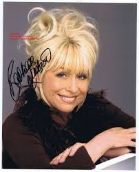 BARBARA WINDSOR ACTRESS CARRY ON FILMS GENUINE HAND SIGNED COLOUR PHOTO 10  x 8
