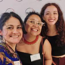 💫 I'm very happy and inspired by all the women I meet in this process.  🫶🏽 Thanks to everyone who came to support this beautiful group of  artists. 🌀 ✨Hundreds of thanks