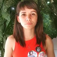 Ialorixá Denise Botelho (Mãe Denise de Ogum). Professora pós-doutorada do  Departamento de Educação da UFRPE, líder do Grupo de Estudos e Pesquisas em  Educação, Raça, Gênero e Sexualidades "Audre Lorde"; membro do