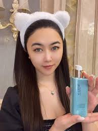 你可以不信面部风水! 但太阳穴一定不能凹! 从风水来说，夫妻宫饱满、 太阳穴饱满，旺夫又旺财😍 重点是你更好看更显年轻了！  ​10分钟恢复太阳穴凹陷问题​