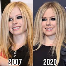 493 likes · 2 talking about this. 914 Curtidas 17 Comentarios Avril Lavigne Avril Lavigne Photos No Instagram See No Difference A Avril Lavigne Photos Avril Lavigne Smile Face