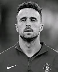 Sorry guys,been a Liverpool supporter since I could draw breath (born in  '64). Spent my younger summers in Birkenhead visiting my uncle John (a  massive Liverpool fan,who married into a massive Everton