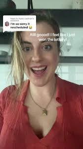 Taylor Lockhart's Instagram, Twitter & Facebook