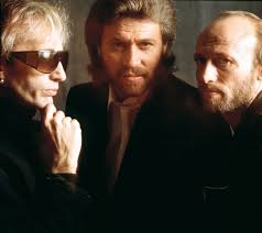 Bev Harrell Petite (4'9") blonde pop vocalist Bev Harrell was one of the  most popular female solo singers in Australia in the late 1960s. Harrell  was born