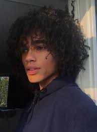 Ilayda Metingil Adli Kullanicinin Yuzyillik Utanclar Panosundaki Pin 2020 Erkek Sac Modelleri Oglanlar Afro
