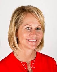 Sandy Senn's Instagram, Twitter & Facebook