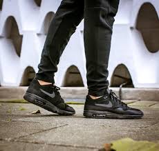 On Foot Look At The Flyknit Air Max 1 Triple Black Air Max 1 Triple Black Sneaker Magazine