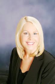 Wisdom of city manager appointing city clerk questioned