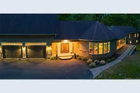 Find lake homes for sale on crystal lake, in ct. 104 Crystal Lake Rd Ellington Ct 06029 Mls 170301729 Coldwell Banker