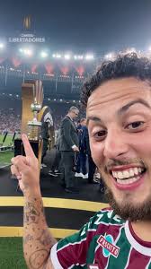 POV: Os Campeões da CONMEBOL Libertadores Celebram com Waldir Sapinho e a  Torcida do Pix