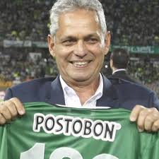 Reinaldo Rueda gana el premio al mejor técnico del FPC